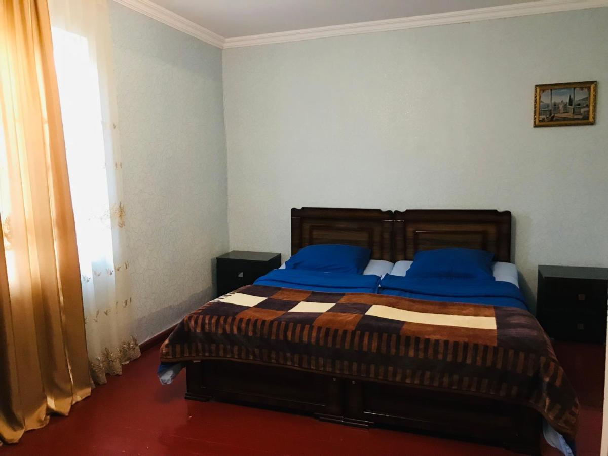 Butichi Guest House Chiatura Luaran gambar