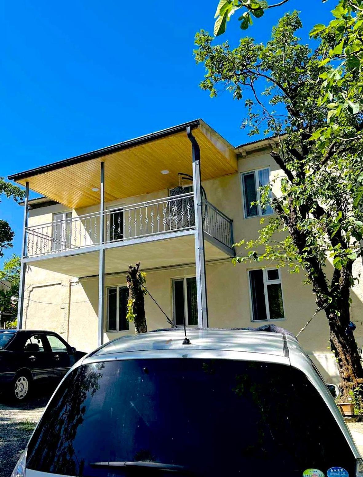 Butichi Guest House Chiatura Luaran gambar