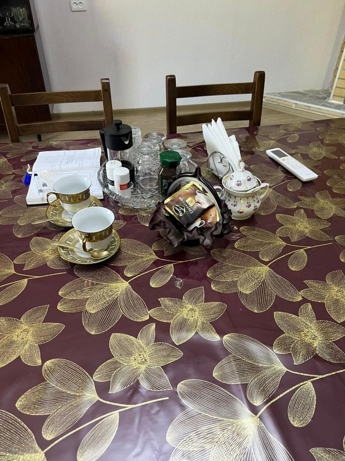 Butichi Guest House Chiatura Luaran gambar
